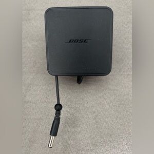 OEM Bose Power Supply AC Adapter 95PS-030-CD-1 for Portable SoundDock  20V 1.5A